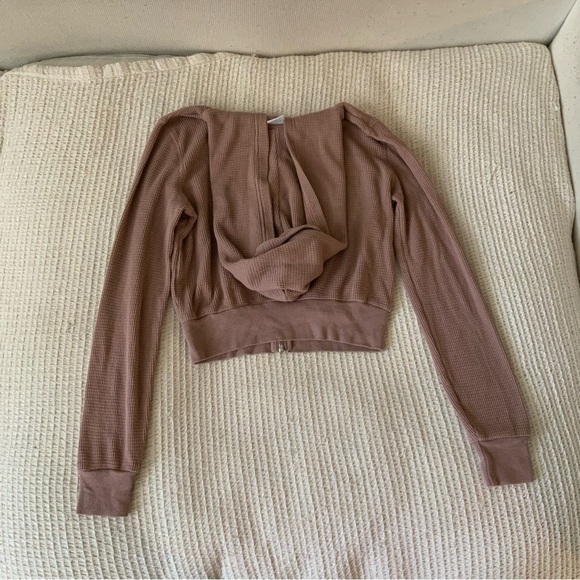 Aritzia Tna Waffle Knit Zip Up Hoodie Long Sleeve Jacket Top Purple Nude - Picture 6 of 7
